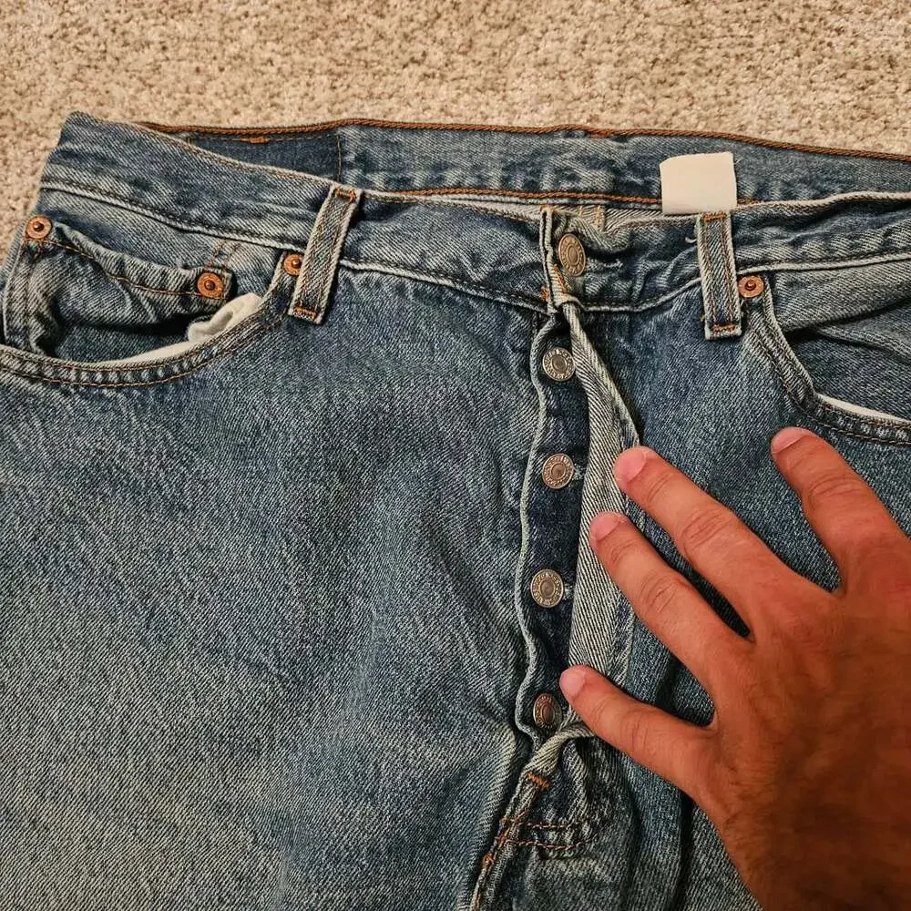 Levi's 501 Original Fit Jeans Size 32x34 Medium Wash Salt and Pepper Button Fly